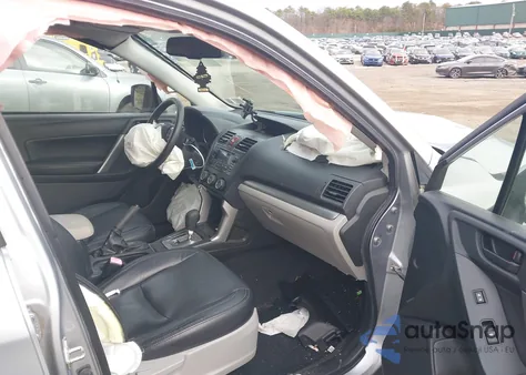 2014 Subaru Forester 2.5I Premium z USA, uszkodzony, nr VIN JF2SJAECXEH414184